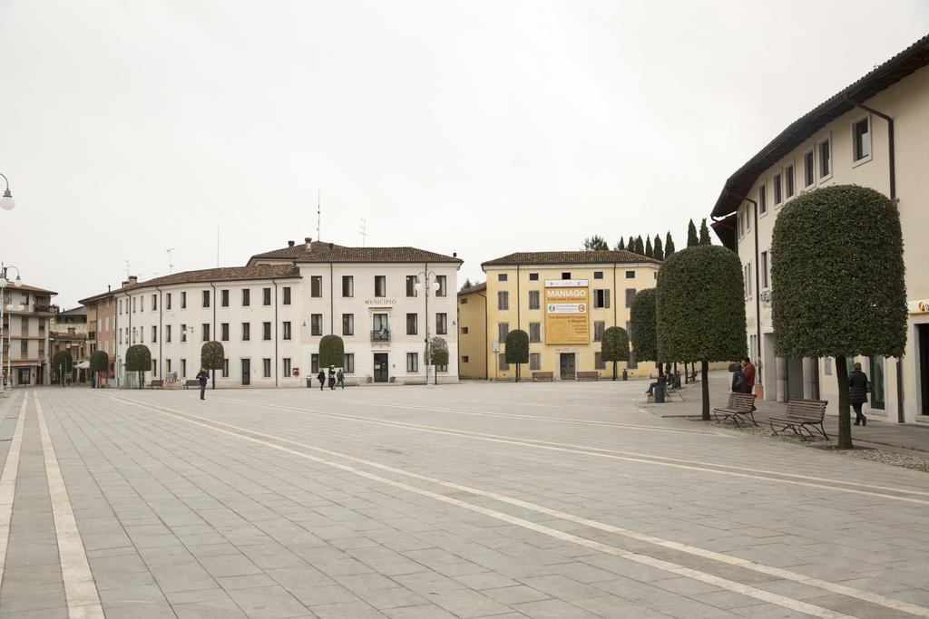 Albergo Montenegro Maniago Kültér fotó