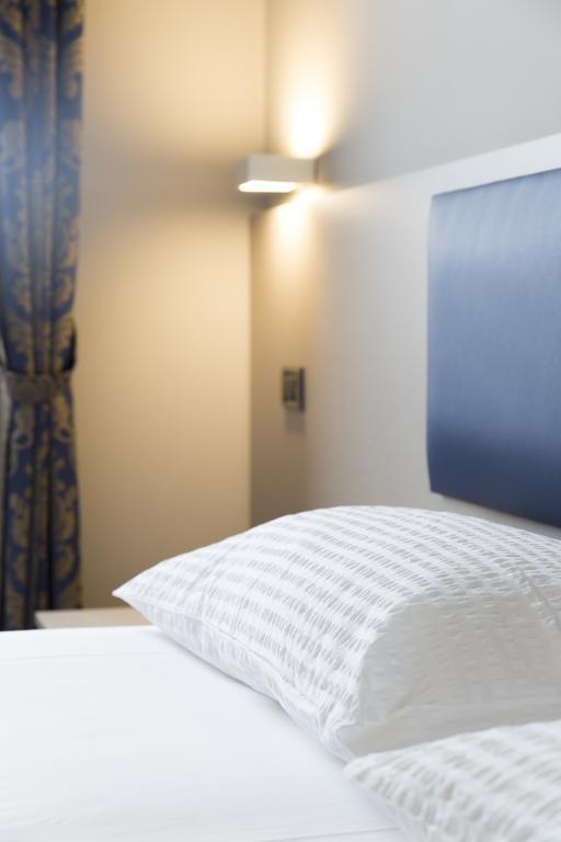 Albergo Montenegro Maniago Kültér fotó