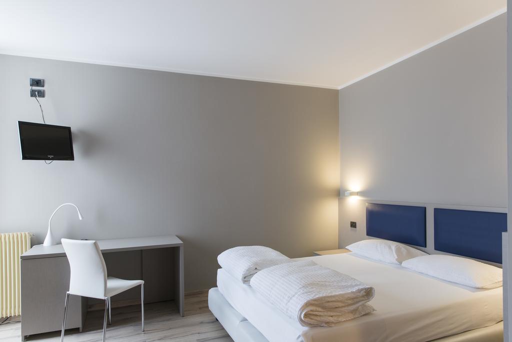 Albergo Montenegro Maniago Kültér fotó